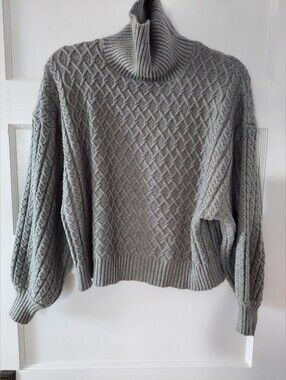 Truth Turtleneck Cable Knit Cropped Sweater